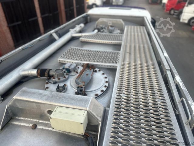Tank kamyonu MAN TGS 18.400 BL Tank Willig 13500 Intarder Diesel/