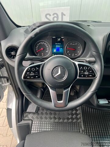 Furgoneta MERCEDES-BENZ Sprinter 314 AUTOMATIK NAVI DISTRONIC KAMERA LED