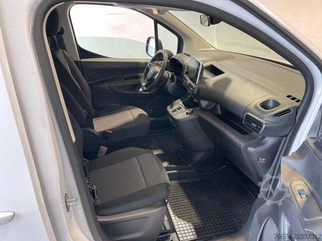 Panelinis furgonas OPEL Combo-e Cargo XL 50-kWh Regalsystem Navi Kamera