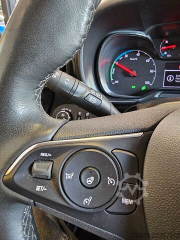 Panelinis furgonas OPEL Combo-e Cargo XL 50-kWh Regalsystem Navi Kamera
