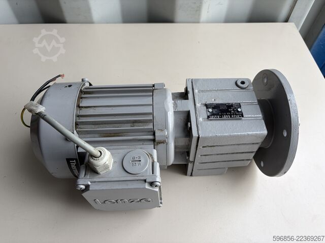 Моторедуктор Lenze GST04-2B VCK071-32 0,37 кВт 44 об/мин 79 Нм i=31,6 3-фазный Motoreduktor Lenze GST04-2B VCK071-32 0,37 kW 44 obr./min 79 Nm i=31,6 3-fazowy Motoreduktor Lenze GST04-2B VCK071-32 0,37 kW 44 obr./min 79 Nm i=31,6 3-fazowy