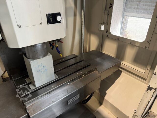 Обробні центри (2005) HARDINGE BRIDGEPORT 450P3