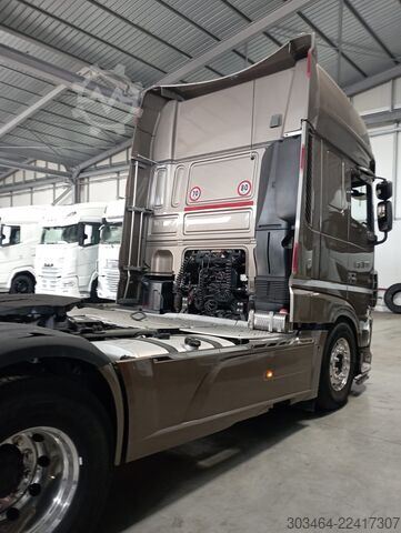 标准牵引车头 DAF XF 530 Full PNEUM.-ADR-retarder+MX- FULL