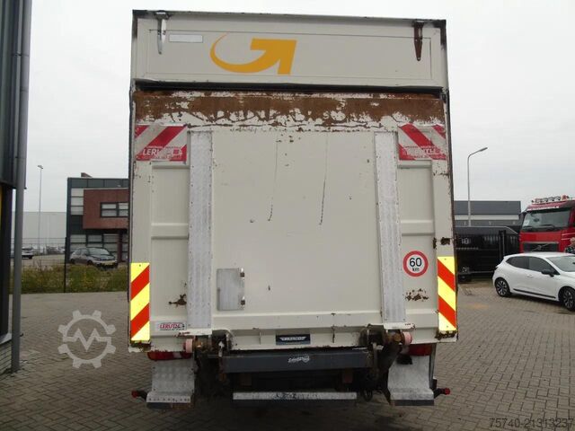 Valiză Volvo FL 240 + 12t + euro 5 + lift