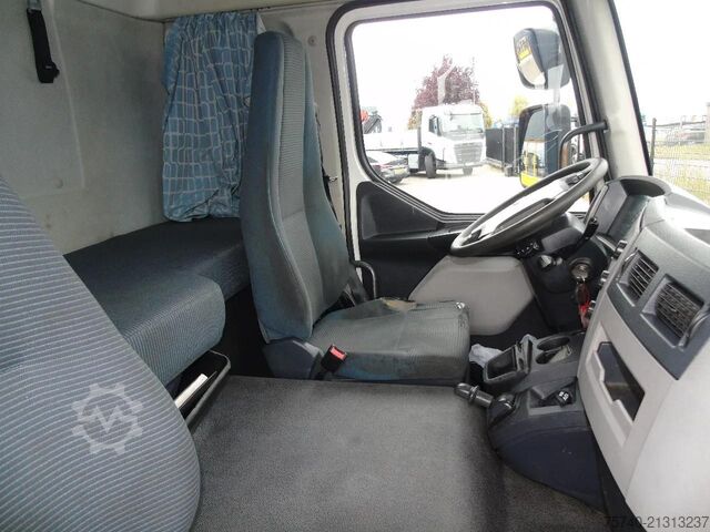 Valiză Volvo FL 240 + 12t + euro 5 + lift