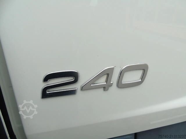 Valiză Volvo FL 240 + 12t + euro 5 + lift