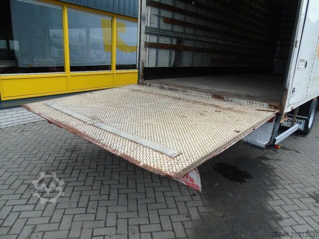 手提箱 Volvo FL 240 + 12t + euro 5 + lift