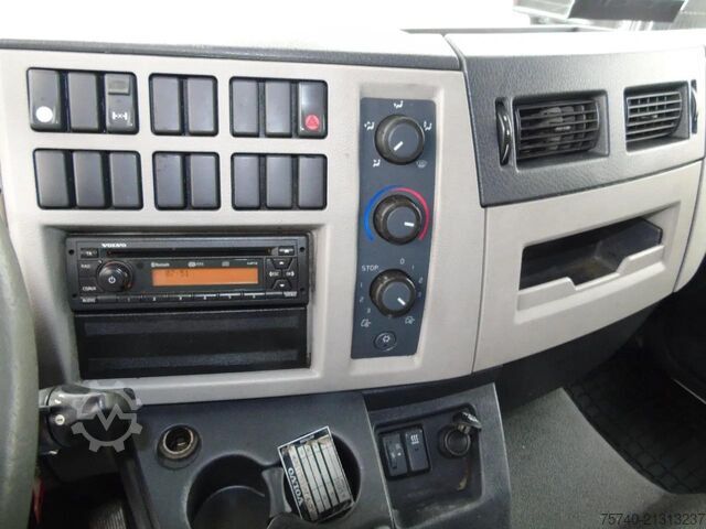 手提箱 Volvo FL 240 + 12t + euro 5 + lift