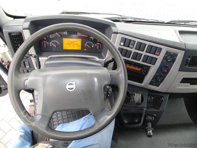 手提箱 Volvo FL 240 + 12t + euro 5 + lift