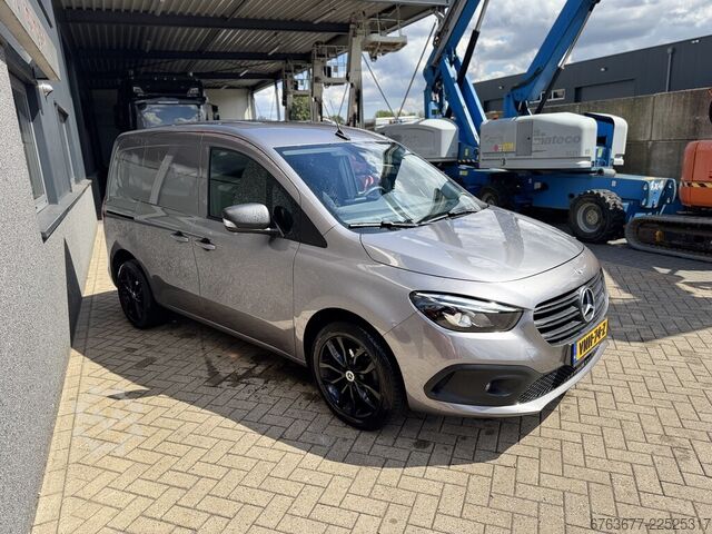 Mercedes-Benz Citan 110 CDI 95HP Diesel 2021 Air conditioning / DAB+ / Apple CarPlay / Camera / Allo MERCEDES-BENZ Citan 110 CDI 95PK Diesel 2021 Airco / DAB + / Apple Carplay / Camera / LM Velgen