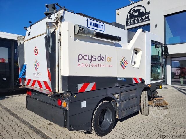 Sweeper truck Schmidt Cleango 500