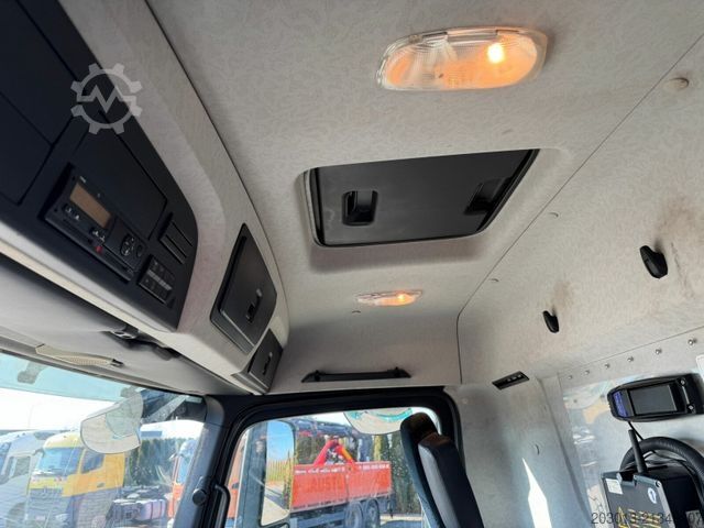 משאית משאבת בטון MERCEDES-BENZ AROCS 4445 8x4 EURO6 Betonpumpe SERMAC 5RZ46