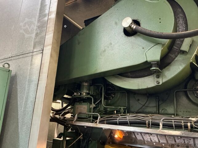 Automatic punching machine BRUDERER BSTA 50 EL CNC