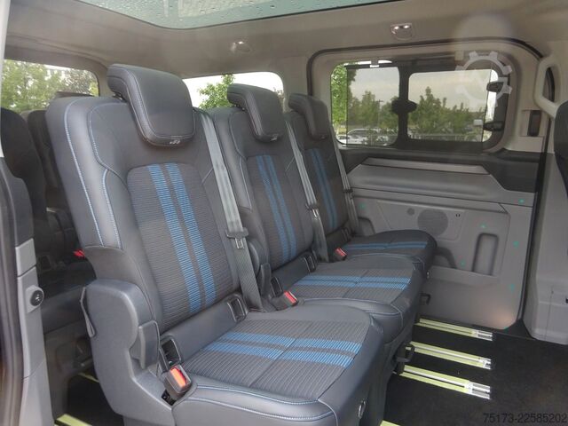Minibús FORD Tourneo Custom 320L1 Sport AWD Exklusiv Stndhz