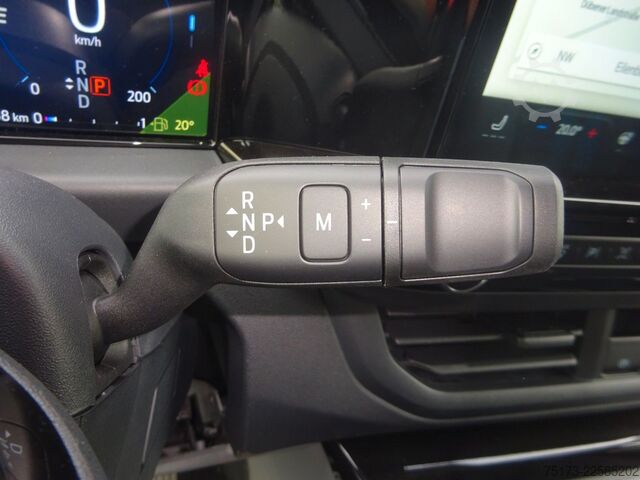 Minibús FORD Tourneo Custom 320L1 Sport AWD Exklusiv Stndhz