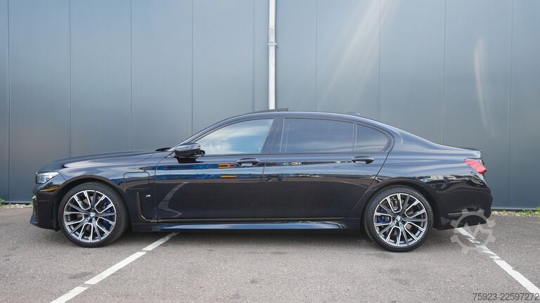 Trasporto passeggeri BMW 745Le xDrive Hybrid 6-cyl