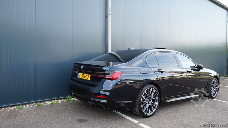 Trasporto passeggeri BMW 745Le xDrive Hybrid 6-cyl