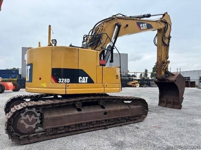 Pelle sur chenilles CAT 328 D LCR