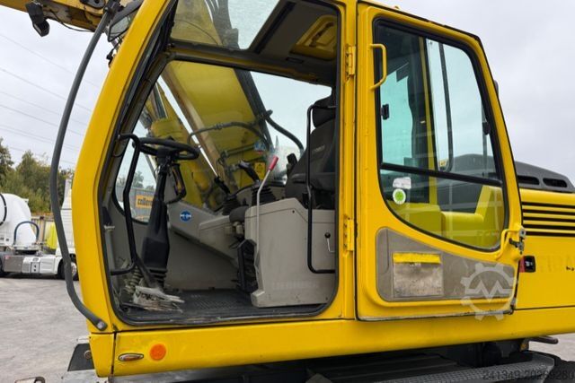 Alții LIEBHERR 900 C 3xBuckets