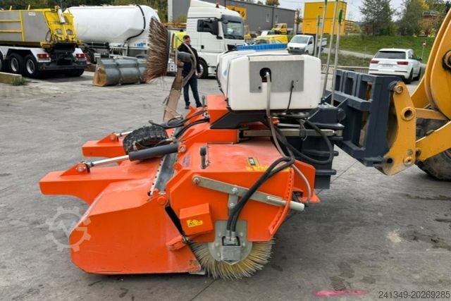 Other LIEBHERR 514 Stereo Schaufel&Bürste