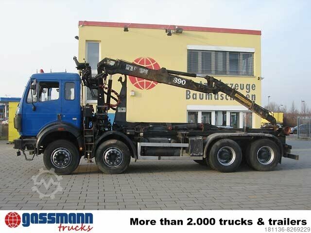 Kamion s kipom s pomičnim kontejnerom  HL 2656