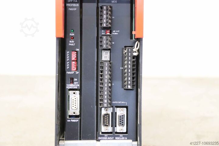 Inversor de frequência 4 kW SEW-EURODRIVE MDX60A0040-5A3-400