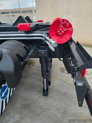 Kancalı kaldırma kamyonu iveco Trakker