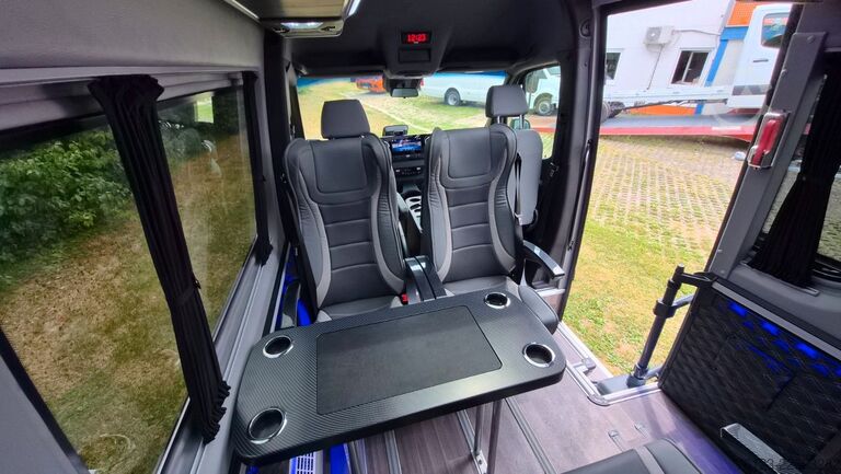 मिनिबस MERCEDES-BENZ 319 StockSprinter VIP Shuttle 9 SS  Panoramadach