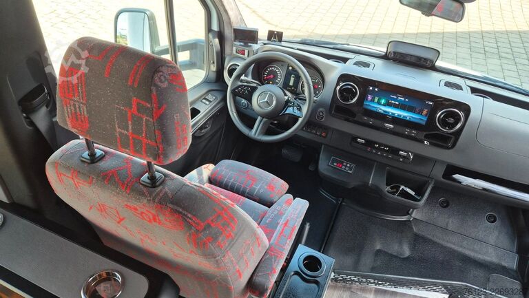 मिनिबस MERCEDES-BENZ 30 Sitzer Schul- Transferbus 519 Lagerfahrzeug