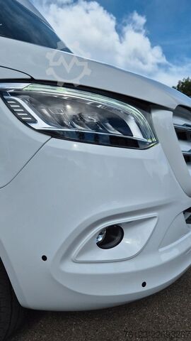 मिनिबस MERCEDES-BENZ 30 Sitzer Schul- Transferbus 519 Lagerfahrzeug