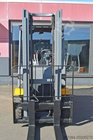 Chariot élévateur à 4 roues Jungheinrich TFG 425