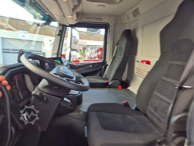 रेफ्रिजरेटेड ट्रक IVECO AD190S40/FP Lamberet Mitsubishi LBW Tür AHK