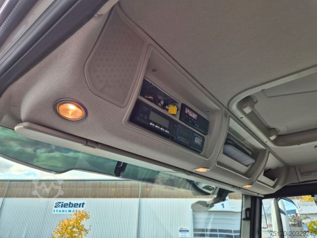 रेफ्रिजरेटेड ट्रक IVECO AD190S40/FP Lamberet Mitsubishi LBW Tür AHK