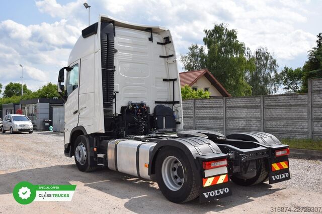 Tractor estándar VOLVO FH 460 Globetrotter XL i-Save