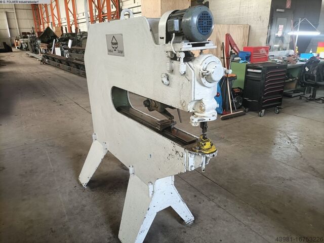 Blechbearbeitungsanlagen TRUMPF TAS 42