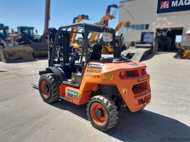 Chariot élévateur pour terrain accidenté Ausa C201HX4