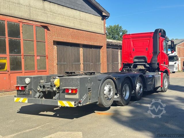Шасси грузовика MERCEDES-BENZ Antos 3245 8x2 Chassi PTO Lift /Lenkachse