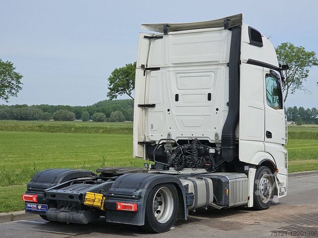 Standard SZM MERCEDES-BENZ ACTROS 1845 LS NR MP5 GIGASP. RET.
