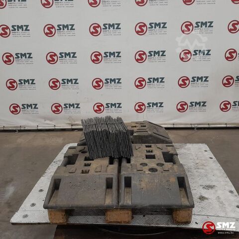  Diversen Occ lot steunvoeten verkeersborden