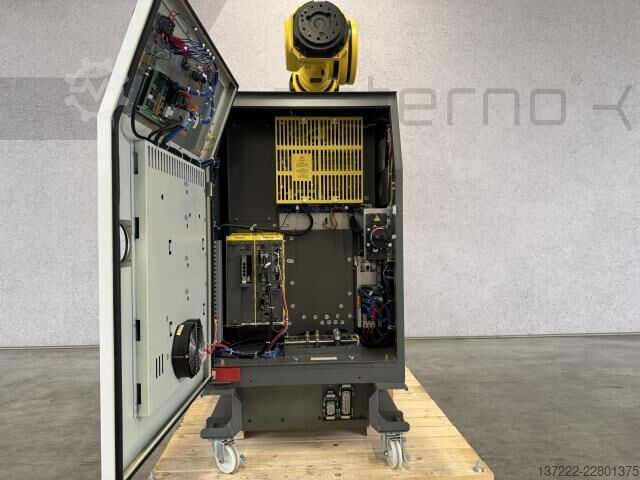 Obnovljeni industrijski robot — 1 godina garancije FANUC R-2000iB/100P