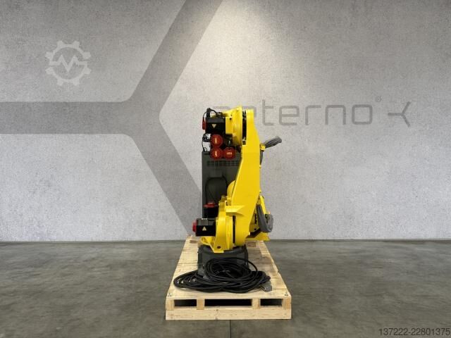 Obnovljeni industrijski robot — 1 godina garancije FANUC R-2000iB/100P
