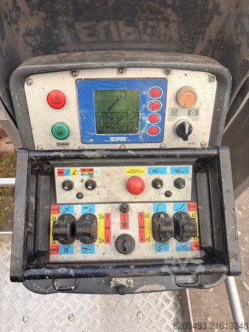 Gąsienicowa platforma robocza Teupen Leo 36