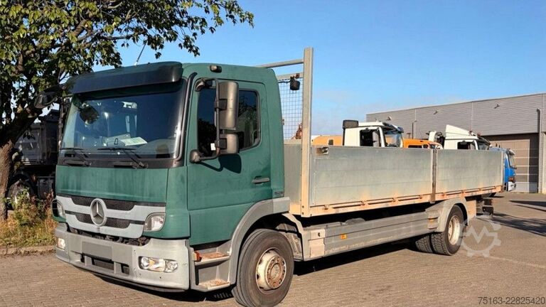 Truk flatbed MERCEDES-BENZ Atego 1226 L 4x2 Pritsche Gerüstbaupritsche