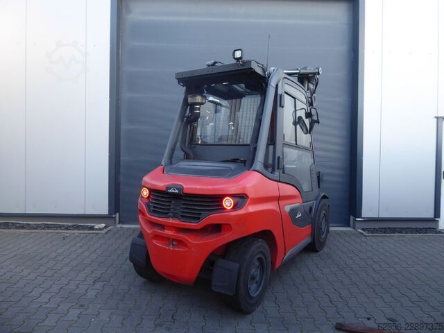 Chariot élévateur à fourche diesel Linde H50D-01/600