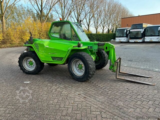 Merlo Teleskoplader MERLO P33.7KT