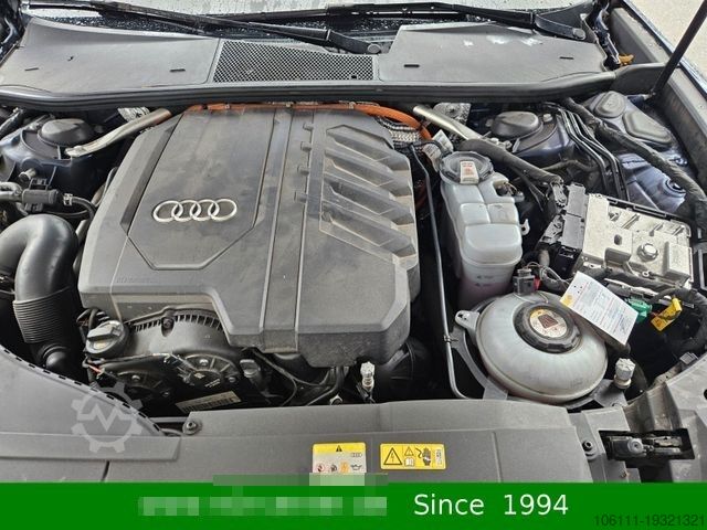 Микробус AUDI A6 Avant 55 TFSI e quattro sport