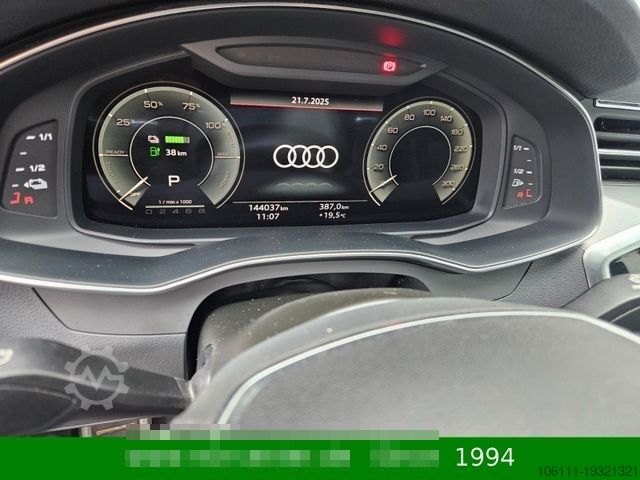 Микробус AUDI A6 Avant 55 TFSI e quattro sport