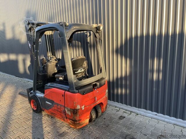 Elektrikli 3 tekerlekli forklift Linde E14-02