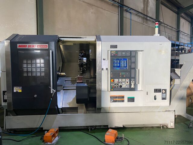Centro de torneamento e fresagem CNC Mori Seiki NZ 2000 T2Y