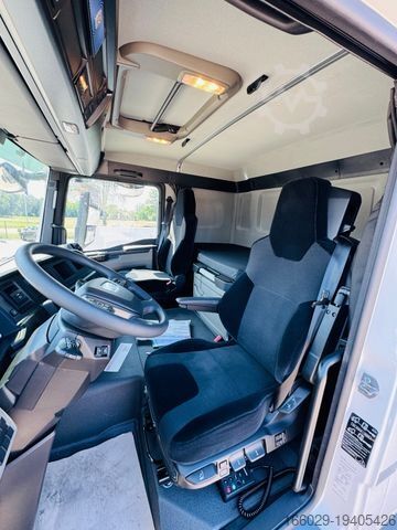 Grue montée sur camion MAN MAN TGS 32.510 mit F710 Frontkran sofort